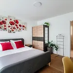 Linda Terrace By Quokka 360 - Modern One-Bedroom Flat With Sun Terrace
